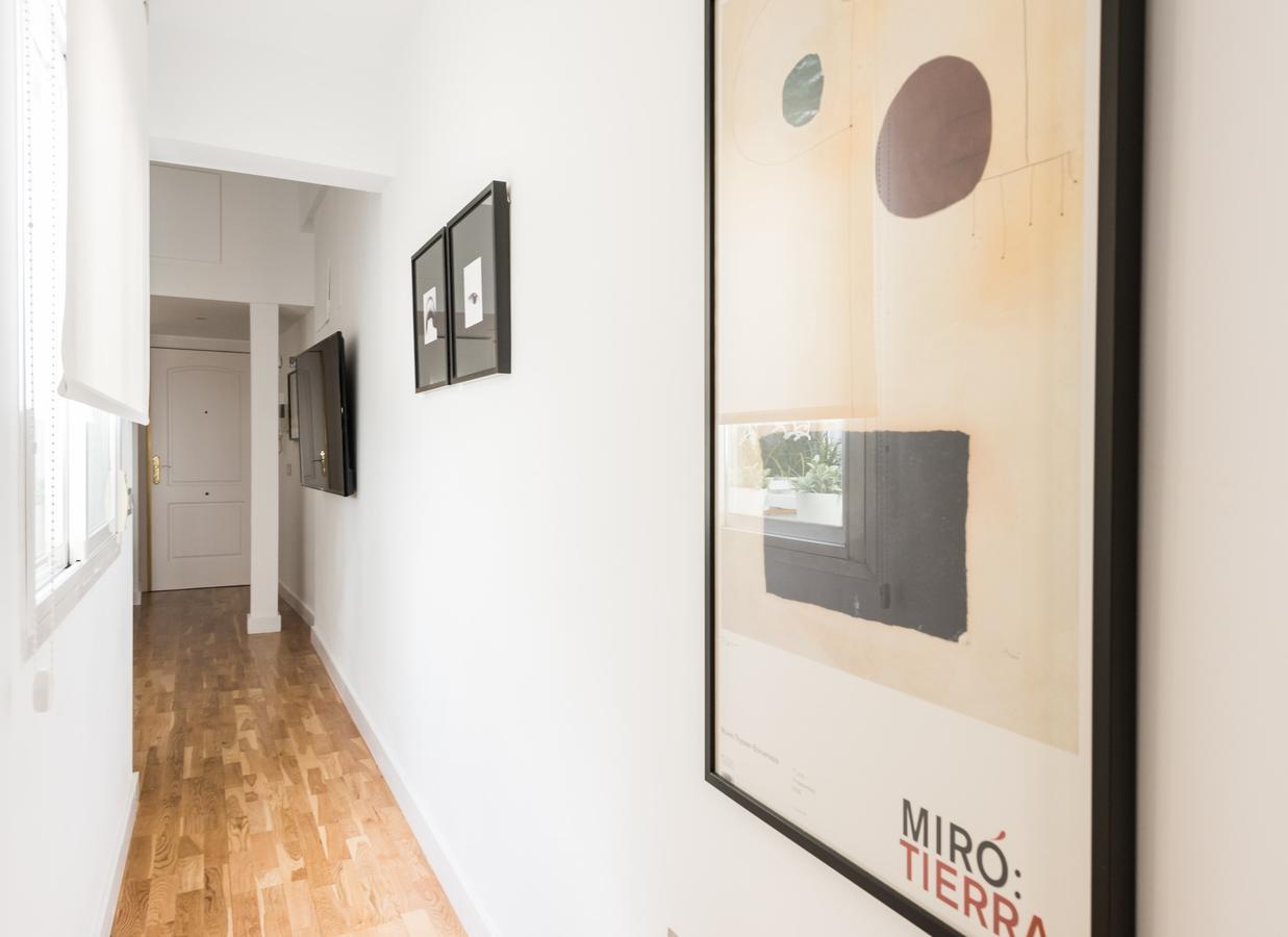 Latina Suite Madrid Exterior foto