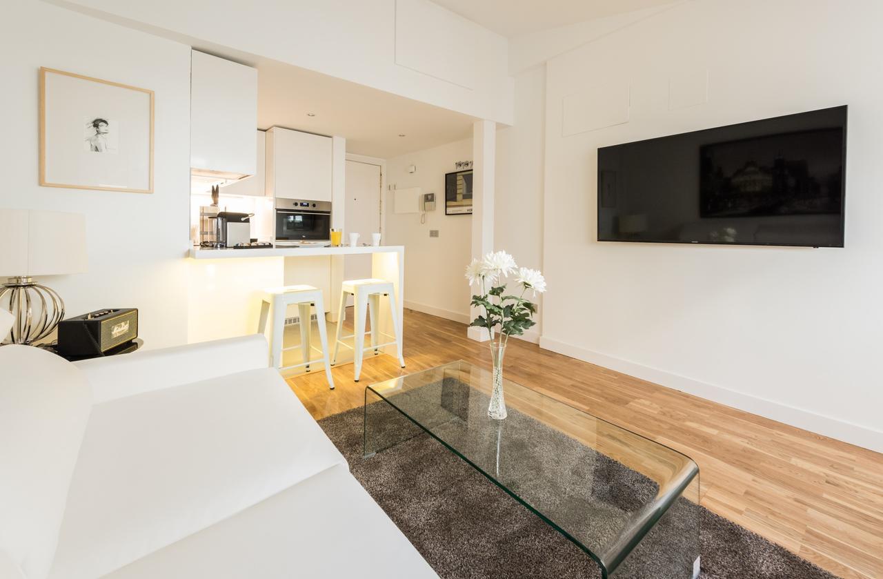 Latina Suite Madrid Exterior foto